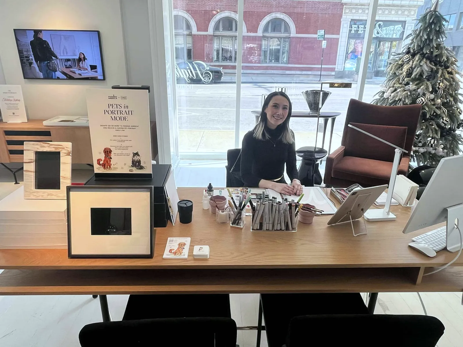 Pet Sketching Event at CB2 Lincoln Park, Chicago