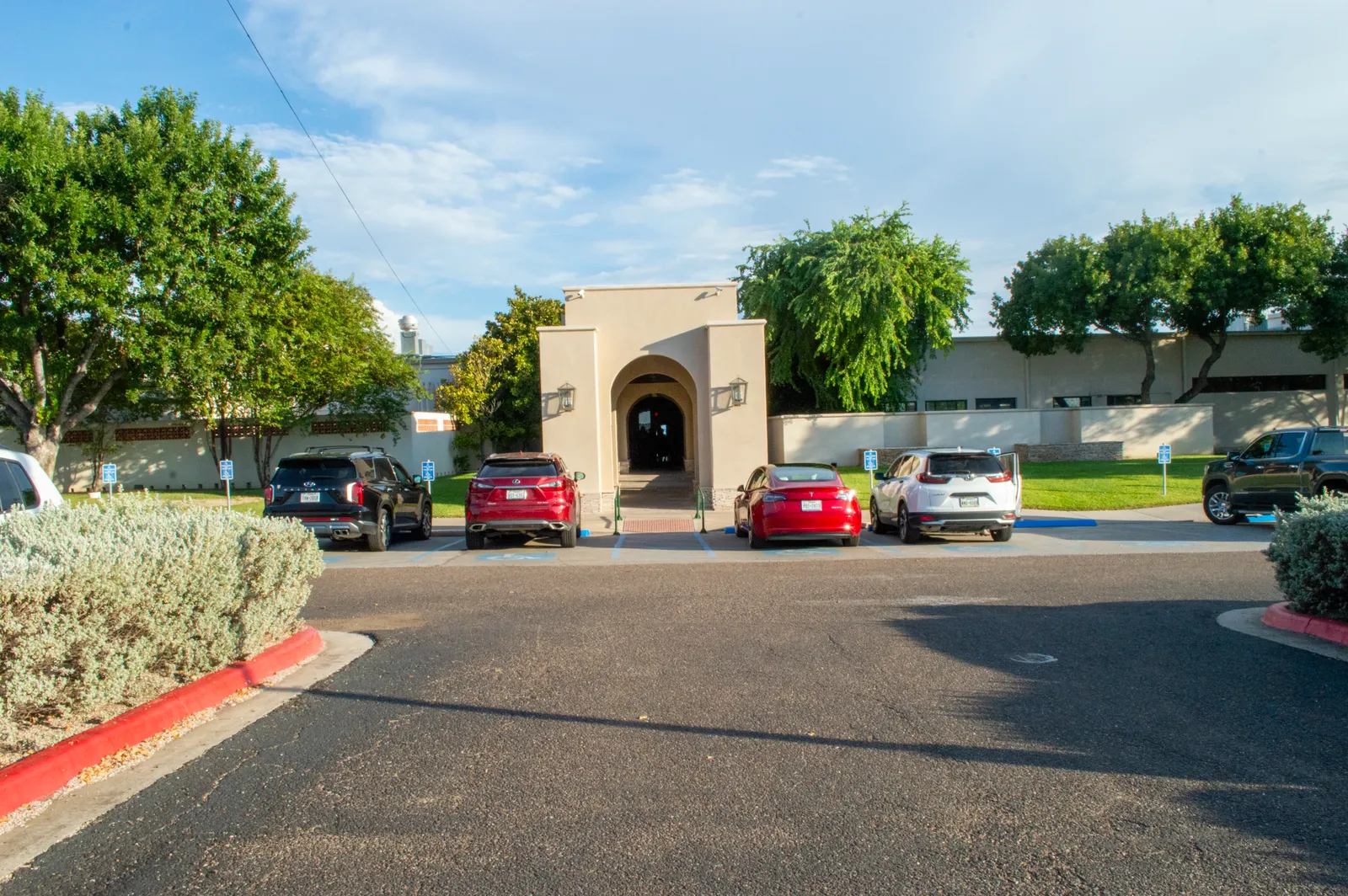 Laredo Country Club, the room